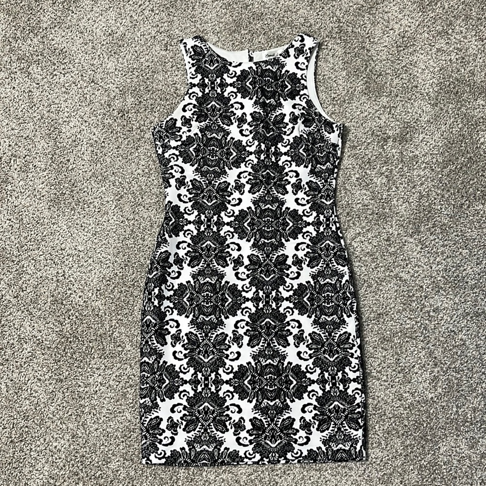 Mini black and white dress